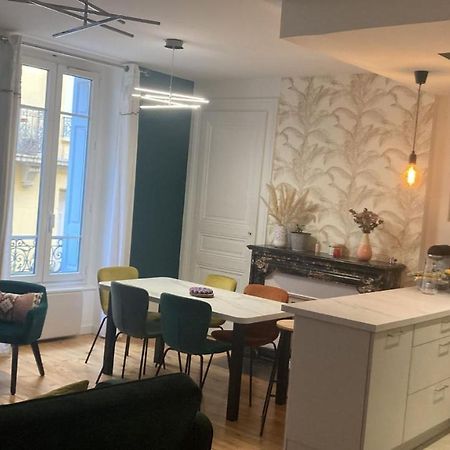 Chambre En Appartement Haussmannien En Centre Ville 圣艾蒂安 外观 照片