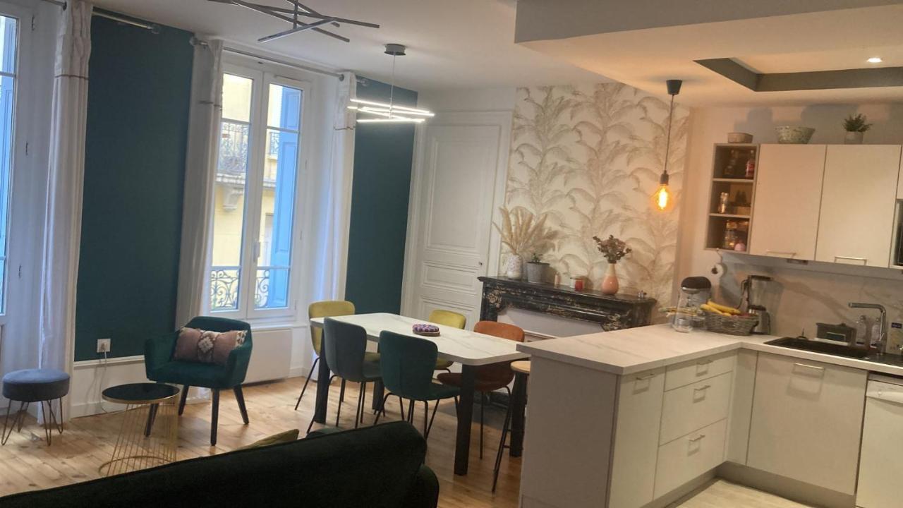 Chambre En Appartement Haussmannien En Centre Ville 圣艾蒂安 外观 照片